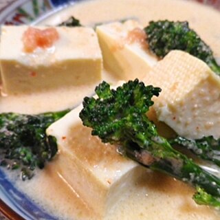 豆腐とブロッコリーのタラコソース煮